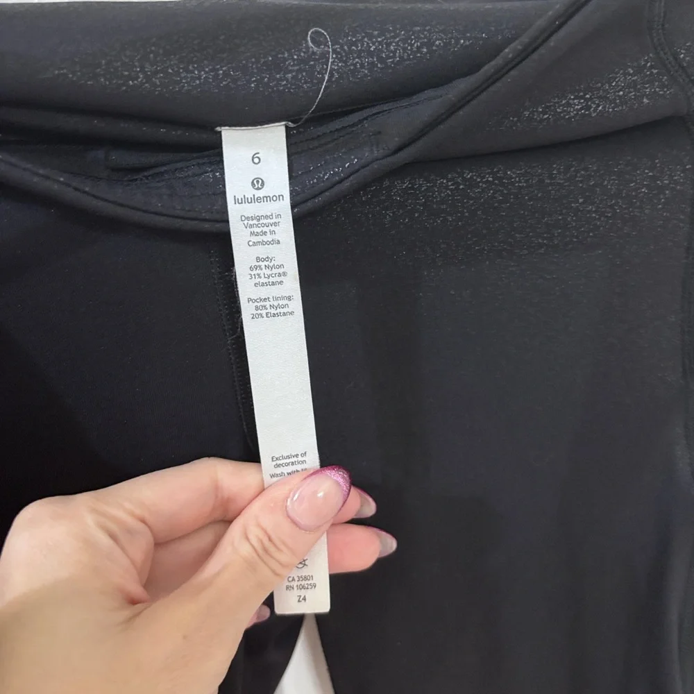 SET of 2- Lululemon Speed Up Black Foil and Energy Bra in size 6 - Picture 9 of 12